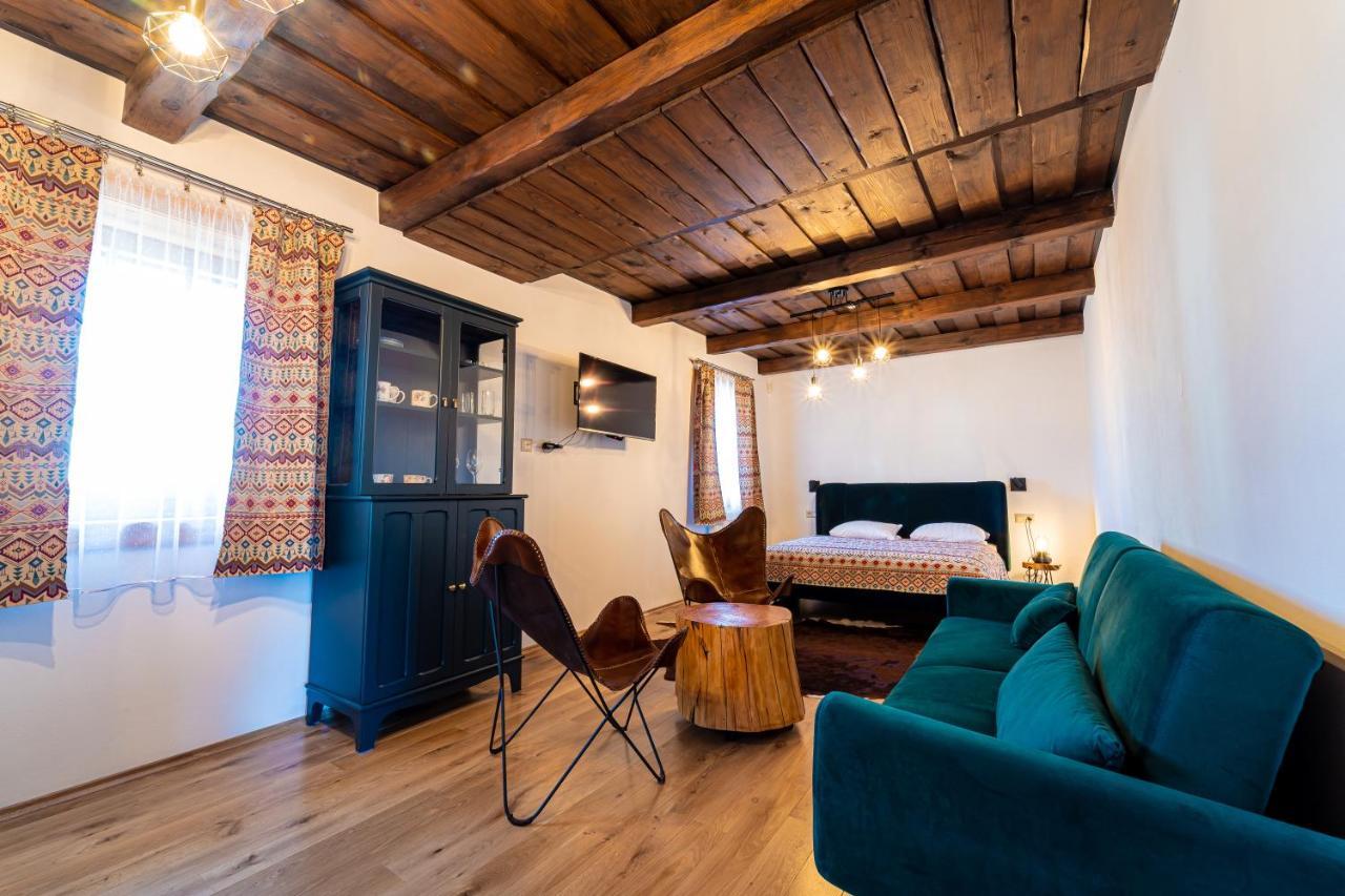 Ranc Pod Ostrou Skalou Guest House Stratená Екстериор снимка