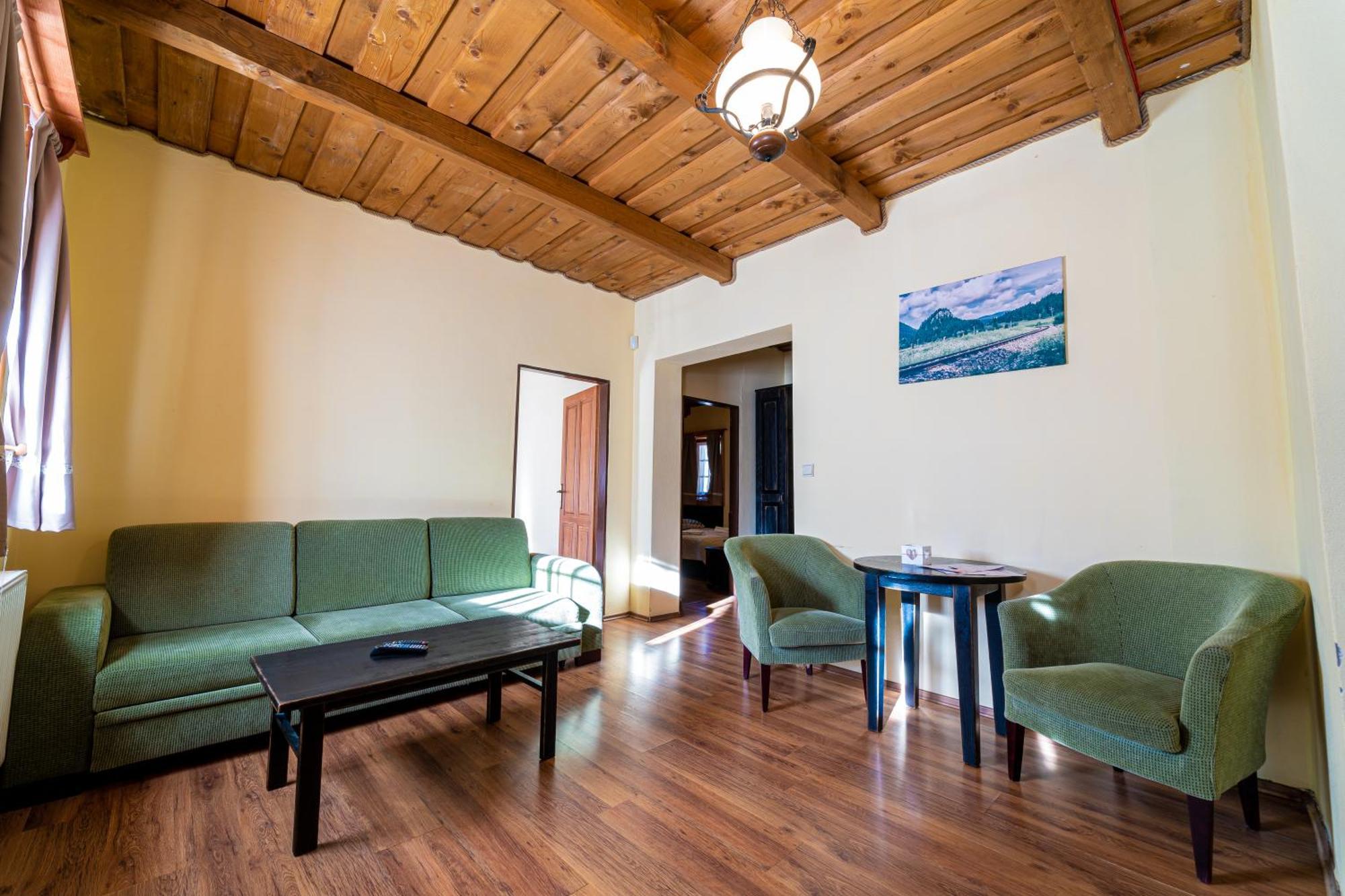 Ranc Pod Ostrou Skalou Guest House Stratená Екстериор снимка