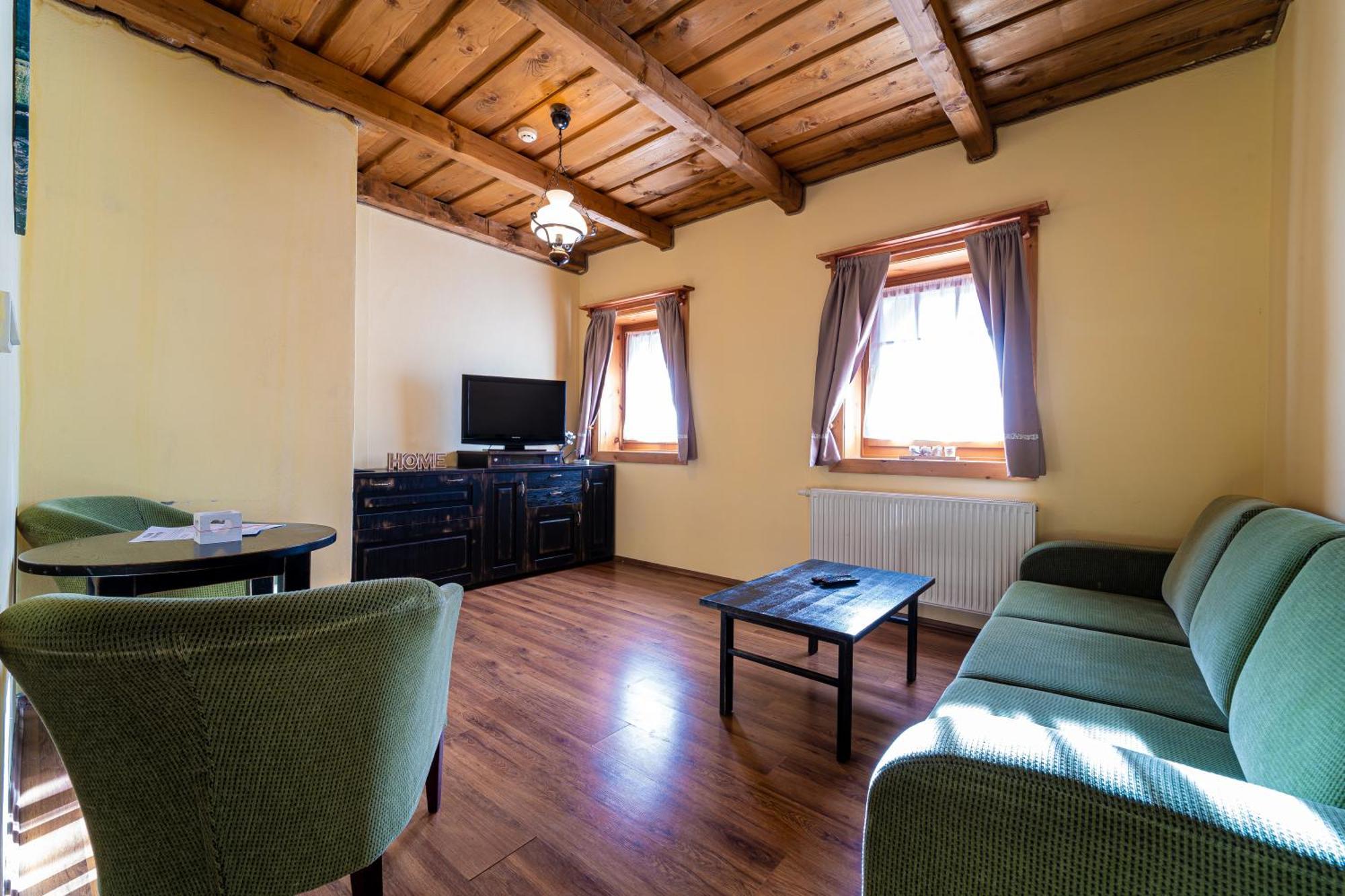 Ranc Pod Ostrou Skalou Guest House Stratená Екстериор снимка
