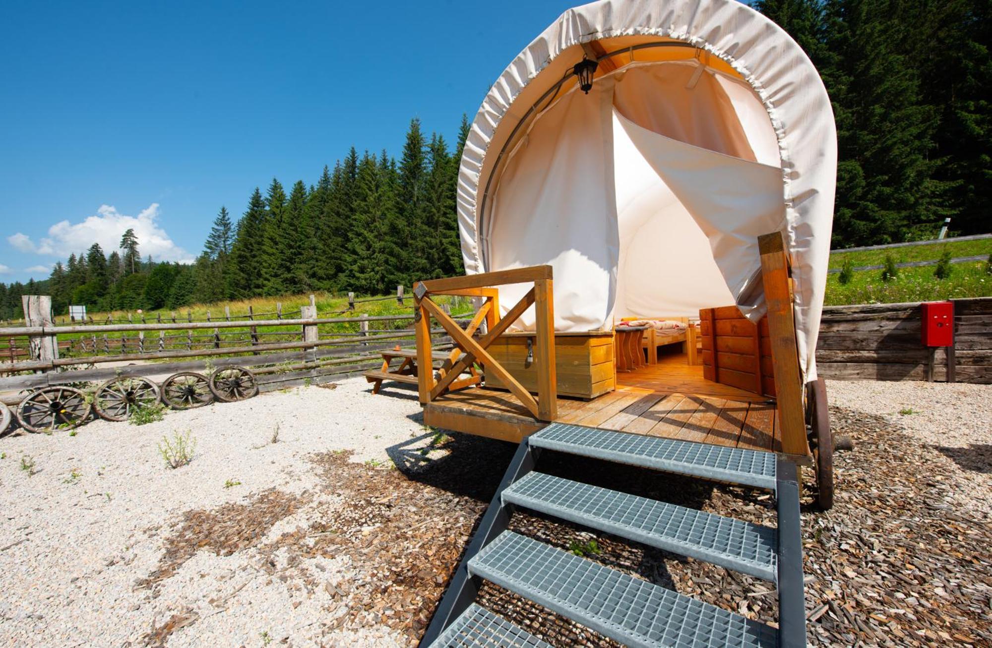 Ranc Pod Ostrou Skalou Guest House Stratená Стая снимка