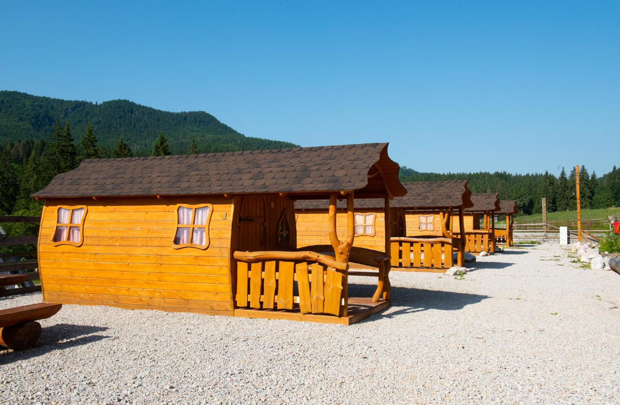 Ranc Pod Ostrou Skalou Guest House Stratená Екстериор снимка
